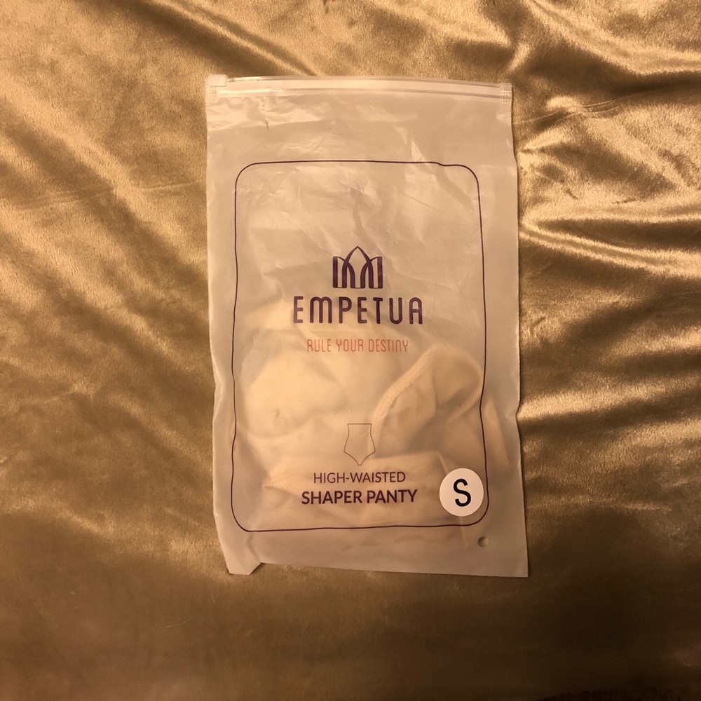 Empetua High-Waisted Shaper Panty